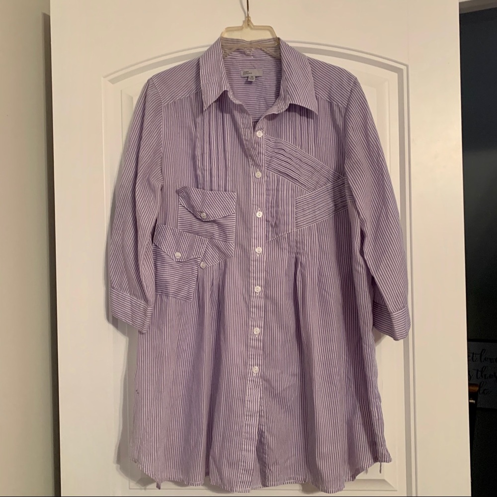 Size 10 women’s purple white striped button down